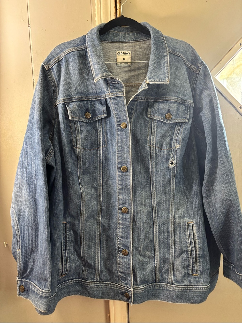 Old Navy Blue Denim Trucker Jacket - Women's